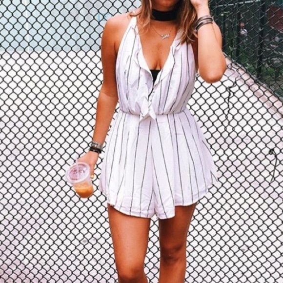 LF stripe ruffle romper striped - Picture 2 of 2